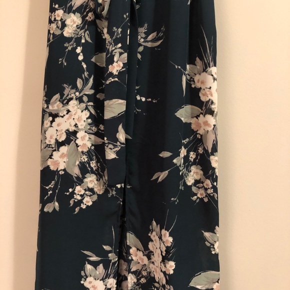 Green floral maxi dress with gold accents - Picture 4 of 10